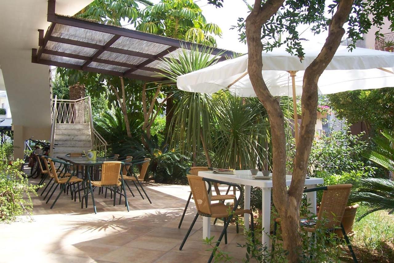 Bed and Breakfast Mandarinoarancio Alezio Exterior foto