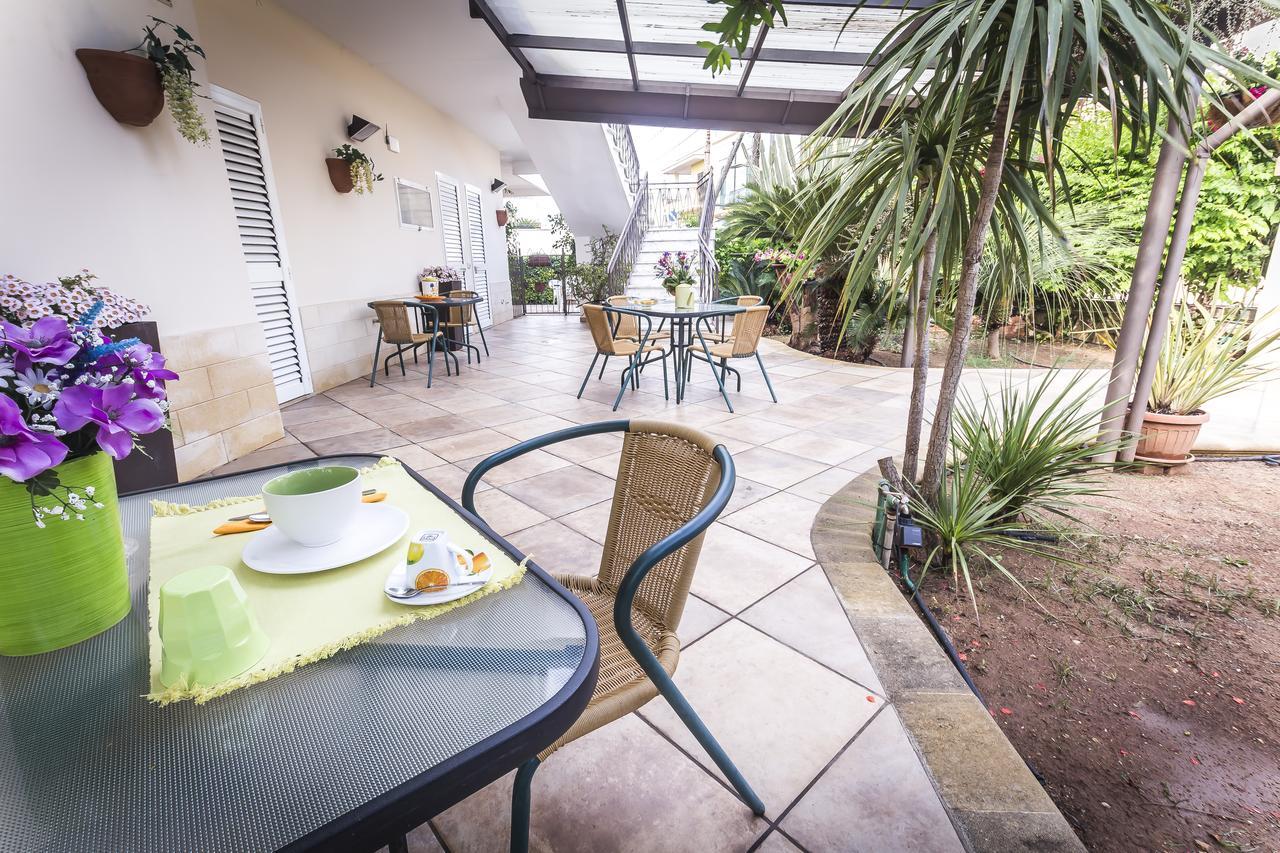Bed and Breakfast Mandarinoarancio Alezio Exterior foto