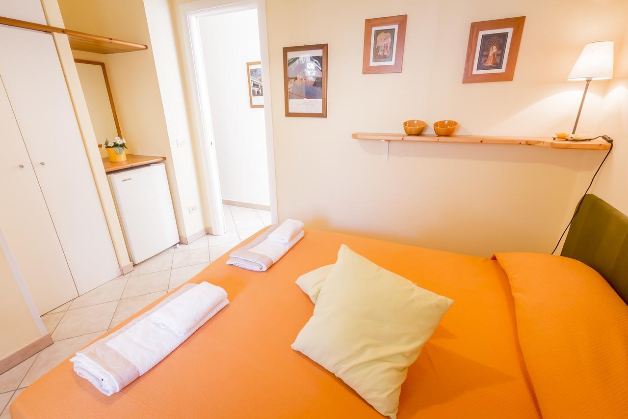 Bed and Breakfast Mandarinoarancio Alezio Exterior foto